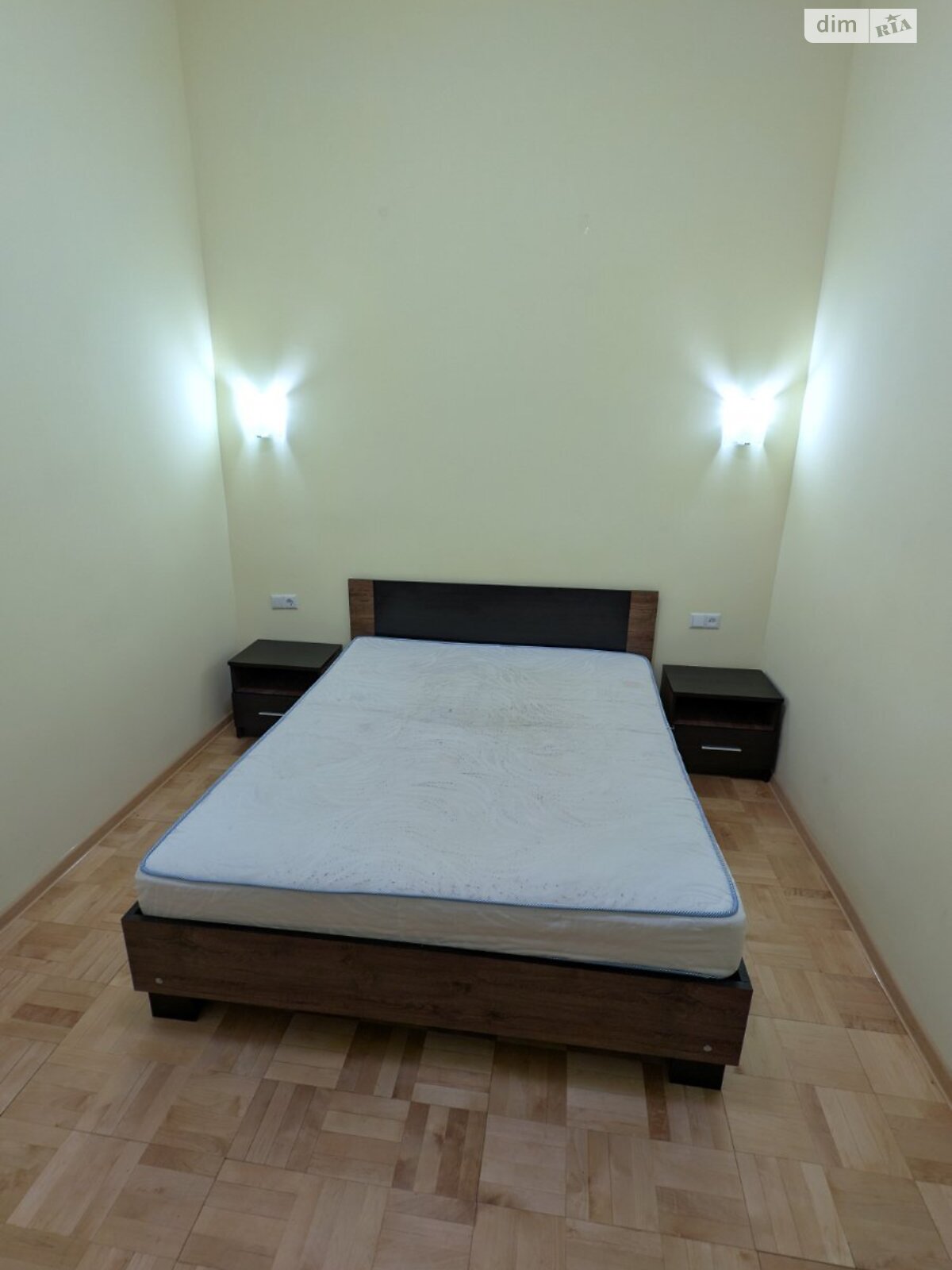 двокімнатна квартира в Львові, район Підзамче, на вул. Хмельницького Богдана 73 в довготривалу оренду помісячно фото 1 двокімнатна квартира в Львові, район Підзамче, на вул. Хмельницького Богдана 73 в довготривалу оренду помісячно фото 1