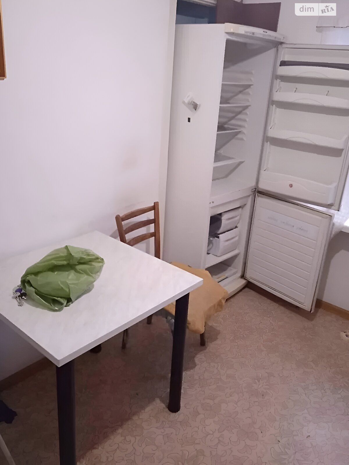 трикімнатна квартира в Львові, район Підзамче, на вул. Джерельна в довготривалу оренду помісячно фото 1 трикімнатна квартира в Львові, район Підзамче, на вул. Джерельна в довготривалу оренду помісячно фото 1