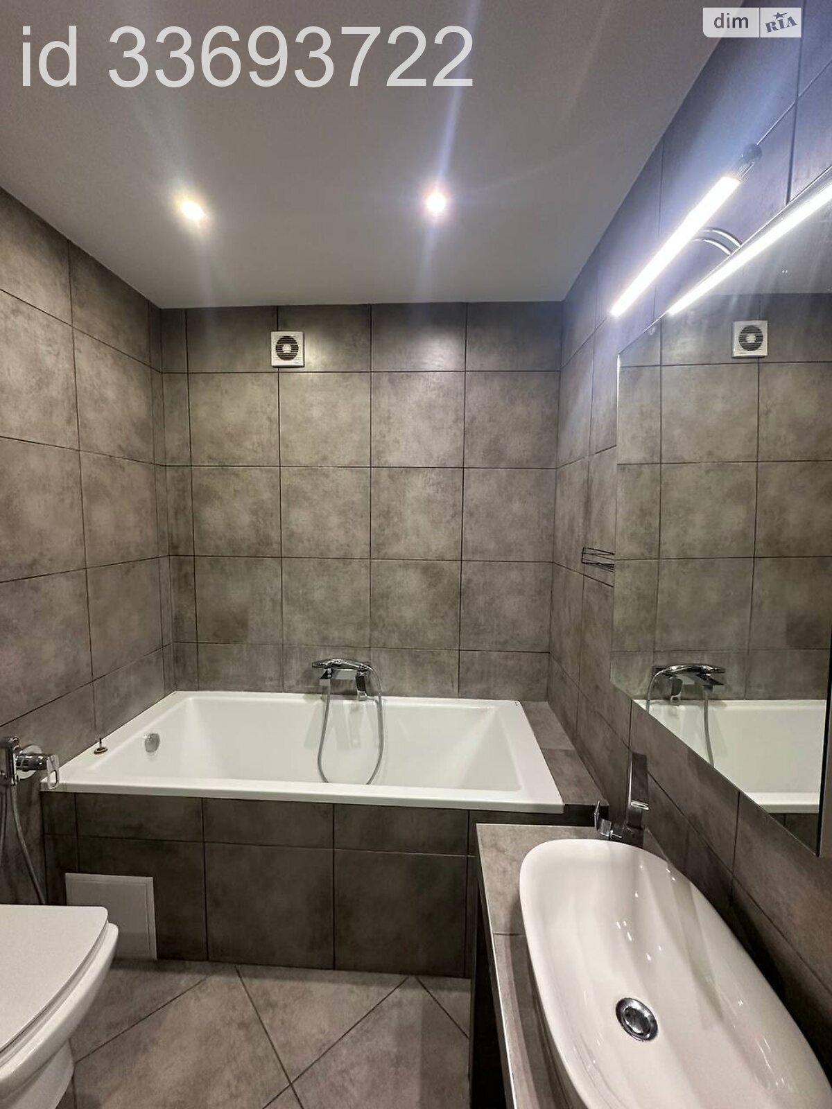 однокомнатная квартира в Львове, район Подзамче, на ул. Вячеслава Липинского 28 в аренду на долгий срок помесячно фото 1