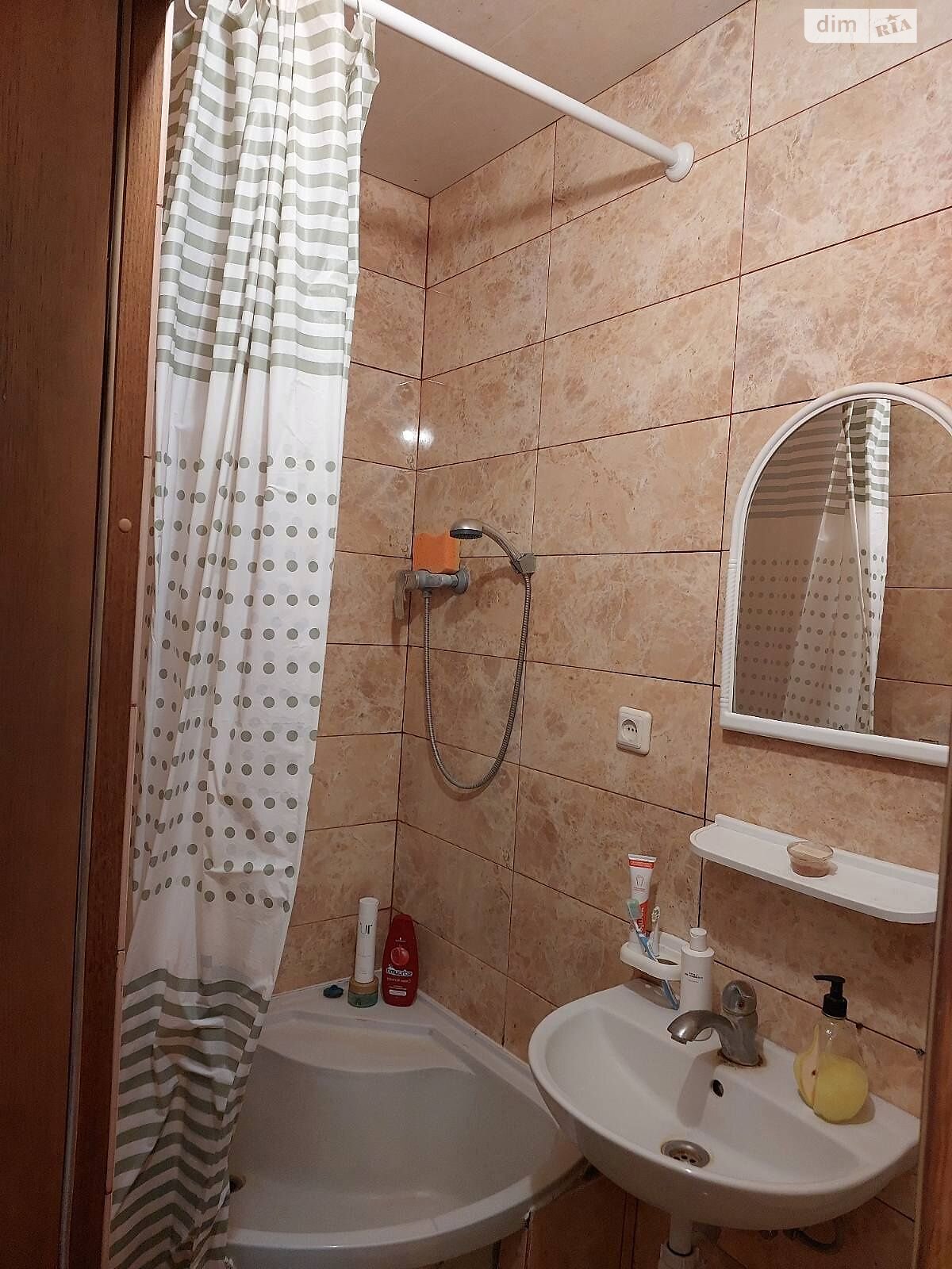 однокомнатная квартира в Львове, район Подзамче, на ул. Замарстиновская 15 в аренду на долгий срок помесячно фото 1 однокомнатная квартира в Львове, район Подзамче, на ул. Замарстиновская 15 в аренду на долгий срок помесячно фото 1