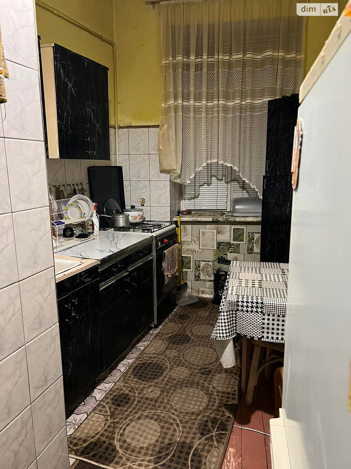 однокімнатна квартира в Львові, район Привокзальна, на вул. Залізнична 46 в довготривалу оренду помісячно фото 1 однокімнатна квартира в Львові, район Привокзальна, на вул. Залізнична 46 в довготривалу оренду помісячно фото 1
