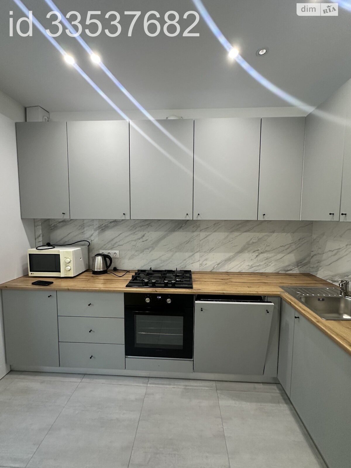 однокомнатная квартира в Львове, район Привокзальная, на ул. Железнодорожная 7С в аренду на долгий срок помесячно фото 1 однокомнатная квартира в Львове, район Привокзальная, на ул. Железнодорожная 7С в аренду на долгий срок помесячно фото 1