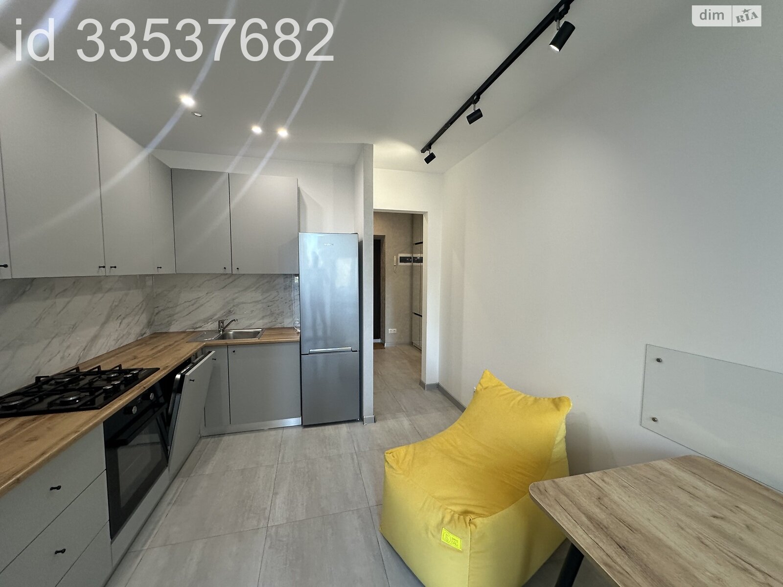 однокомнатная квартира в Львове, район Привокзальная, на ул. Железнодорожная 7С в аренду на долгий срок помесячно фото 1 однокомнатная квартира в Львове, район Привокзальная, на ул. Железнодорожная 7С в аренду на долгий срок помесячно фото 1