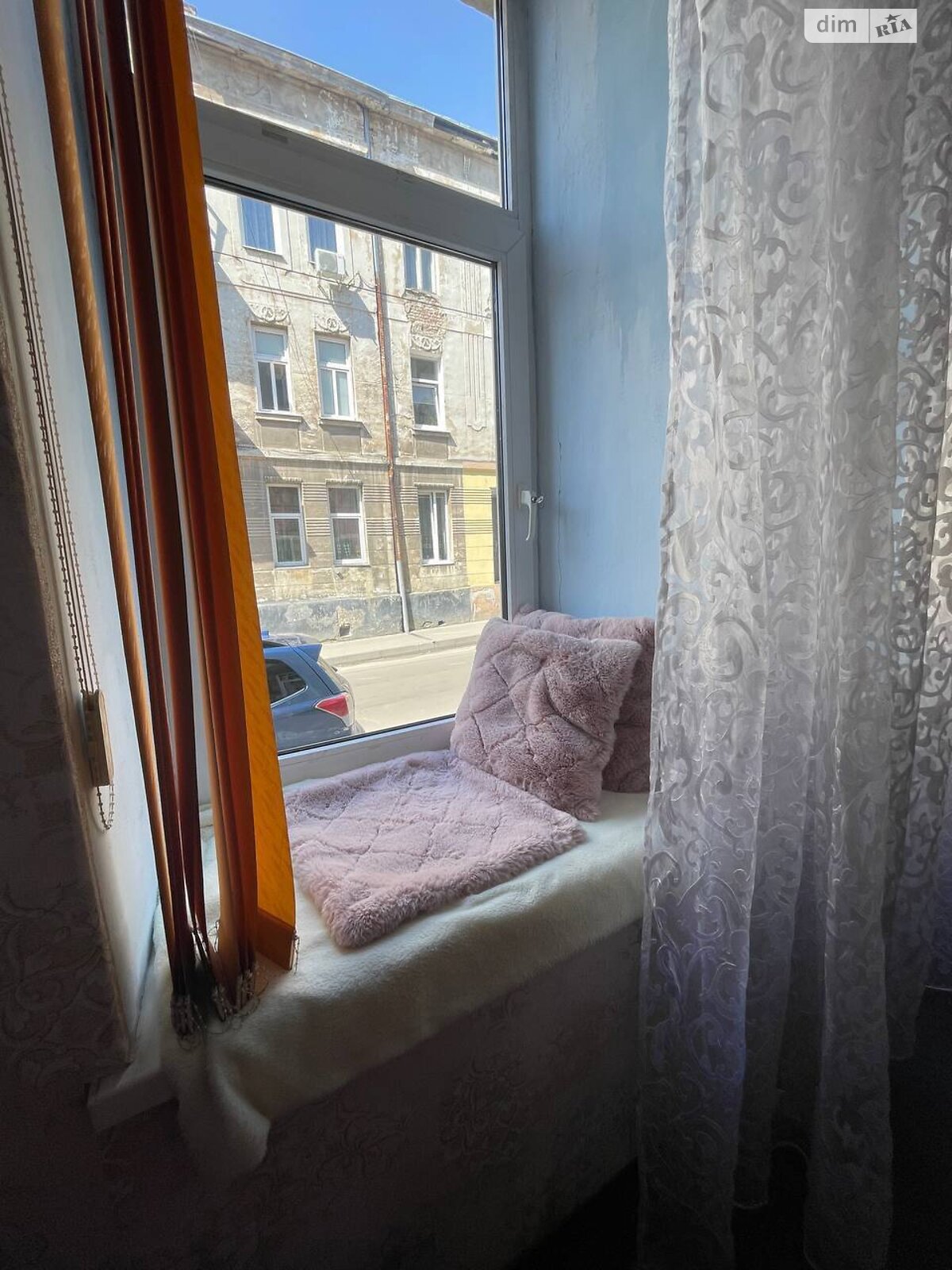 однокомнатная квартира в Львове, район Привокзальная, на ул. Михновских Братьев 24 в аренду на долгий срок помесячно фото 1 однокомнатная квартира в Львове, район Привокзальная, на ул. Михновских Братьев 24 в аренду на долгий срок помесячно фото 1
