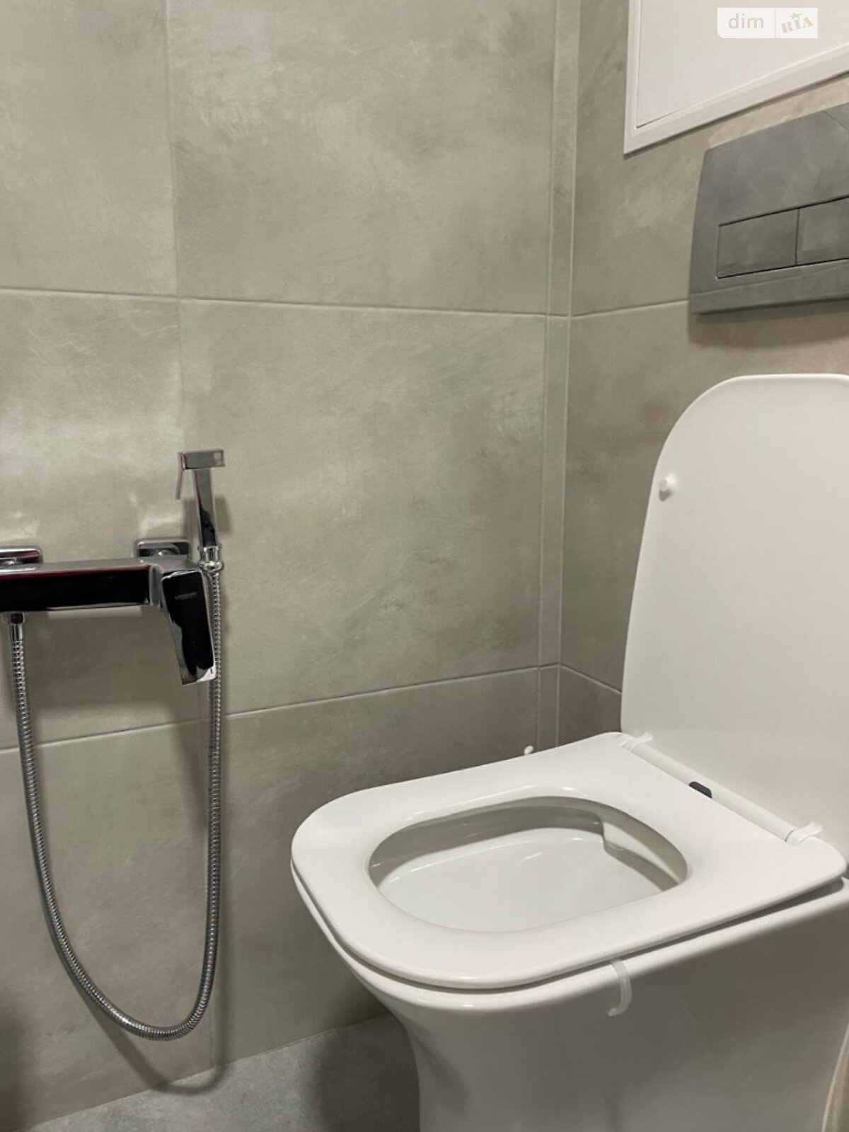 однокомнатная квартира в Львове, район Привокзальная, на ул. Михновских Братьев в аренду на долгий срок помесячно фото 1 однокомнатная квартира в Львове, район Привокзальная, на ул. Михновских Братьев в аренду на долгий срок помесячно фото 1