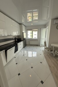 однокомнатная квартира в Львове, район Привокзальная, на ул. Шевченко Тараса 17 в аренду на долгий срок помесячно фото 2 однокомнатная квартира в Львове, район Привокзальная, на ул. Шевченко Тараса 17 в аренду на долгий срок помесячно фото 2