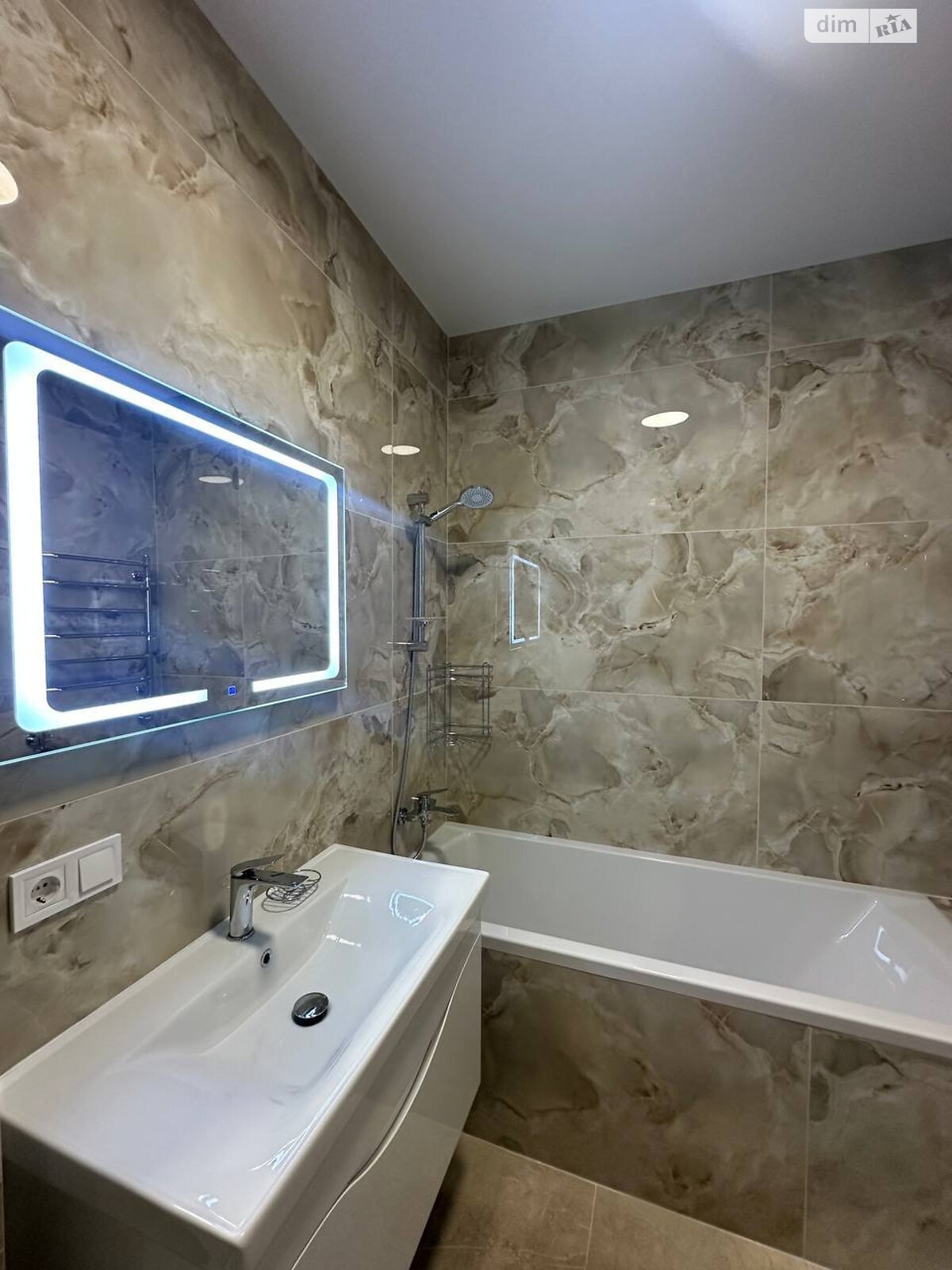 двокімнатна квартира в Львові, район Привокзальна, на вул. Шевченка Тараса в довготривалу оренду помісячно фото 1 двокімнатна квартира в Львові, район Привокзальна, на вул. Шевченка Тараса в довготривалу оренду помісячно фото 1