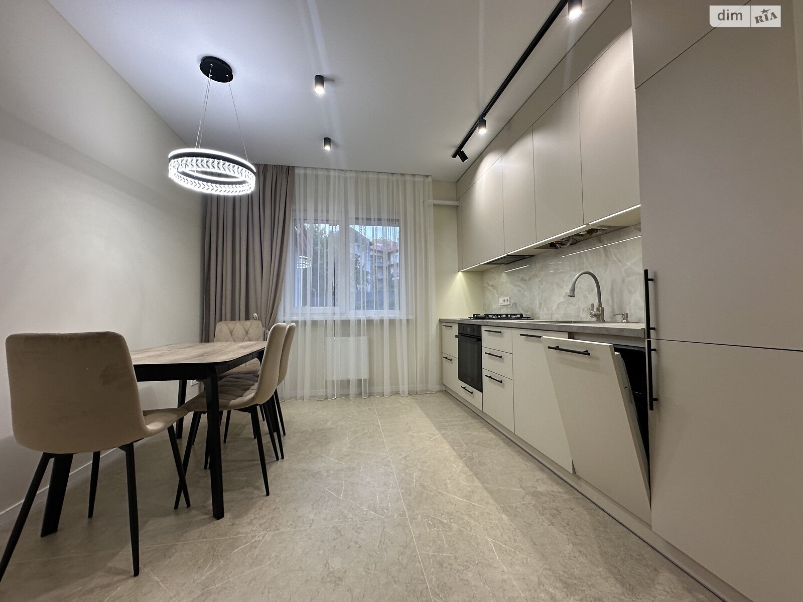 двокімнатна квартира в Львові, район Привокзальна, на вул. Шевченка Тараса в довготривалу оренду помісячно фото 1 двокімнатна квартира в Львові, район Привокзальна, на вул. Шевченка Тараса в довготривалу оренду помісячно фото 1