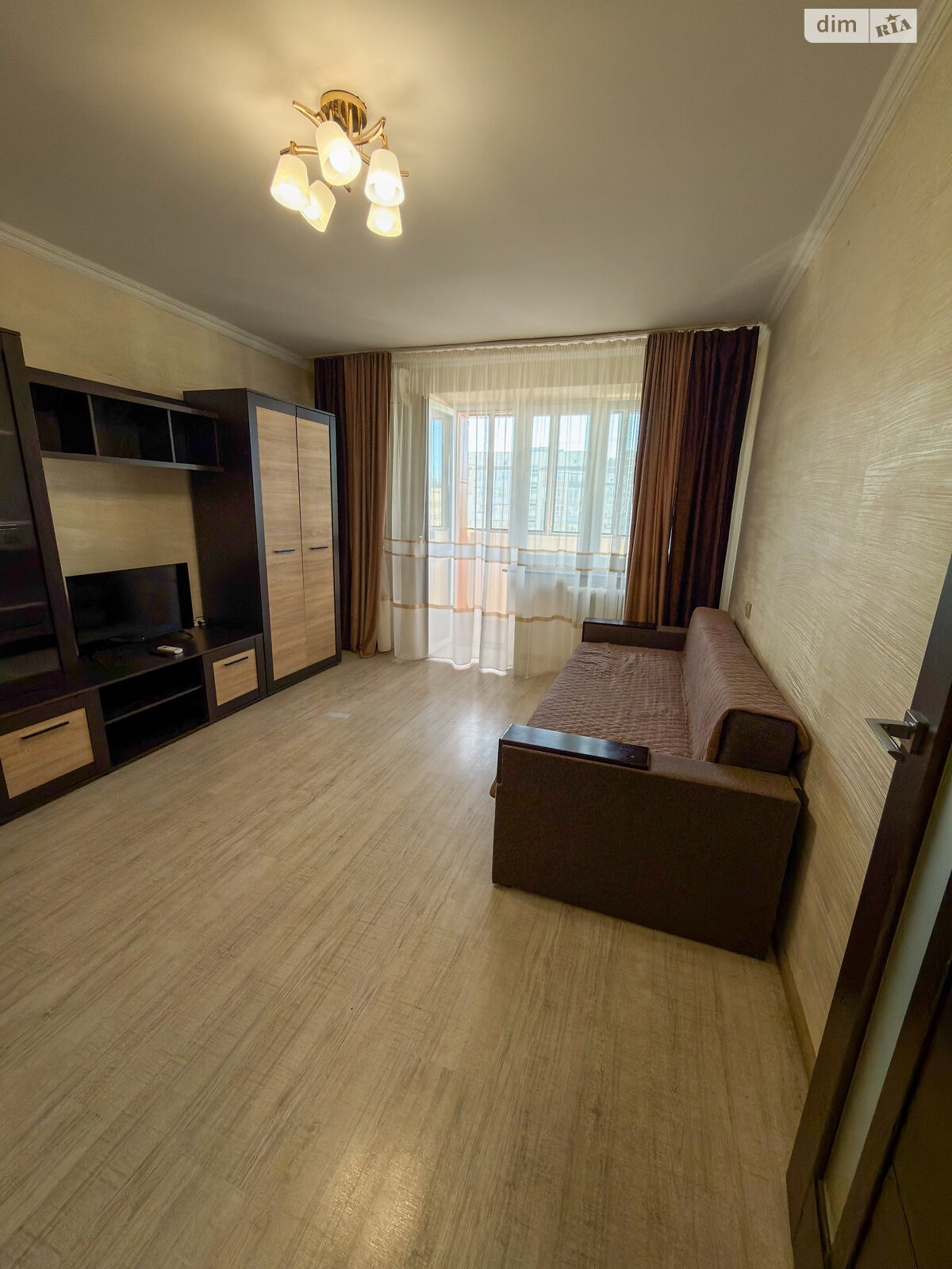 однокімнатна квартира з ремонтом в Львові, район Рясне 2, на вул. Величковського в довготривалу оренду помісячно фото 1