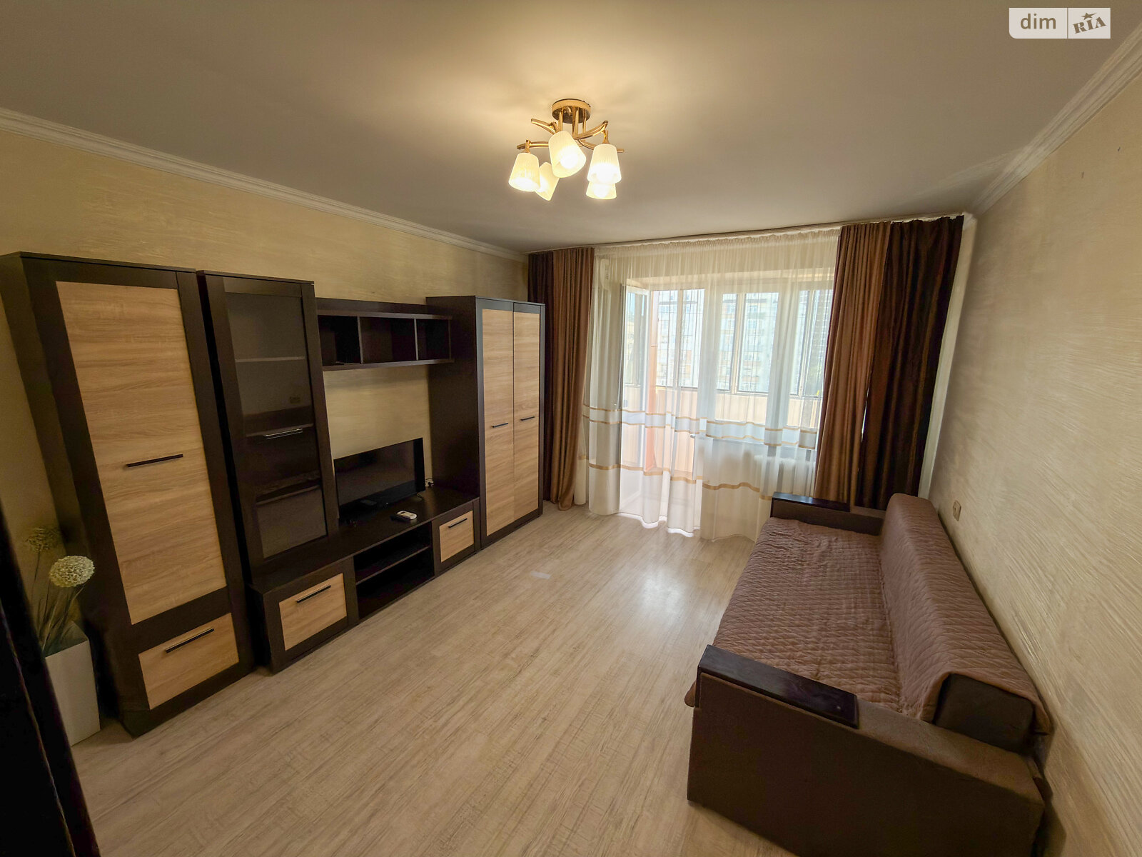 однокімнатна квартира з ремонтом в Львові, район Рясне 2, на вул. Величковського в довготривалу оренду помісячно фото 1