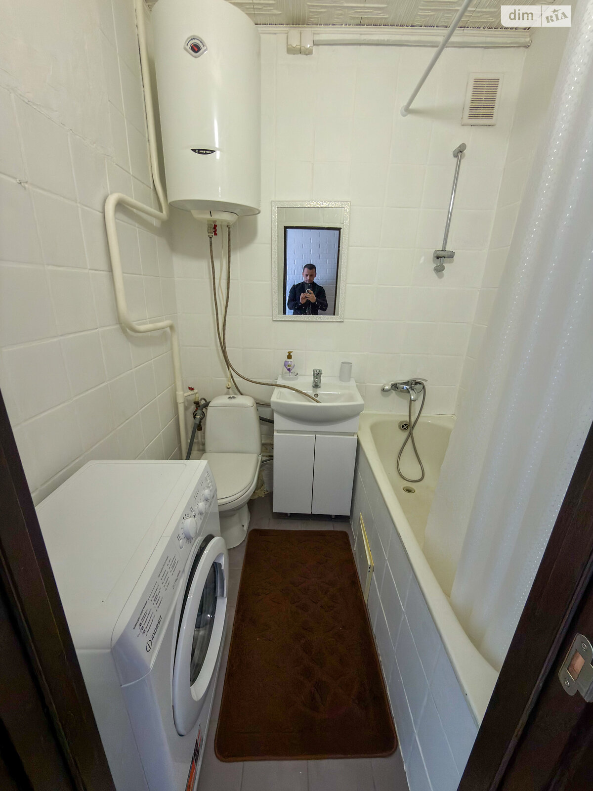 однокімнатна квартира з ремонтом в Львові, район Рясне 2, на вул. Величковського в довготривалу оренду помісячно фото 1