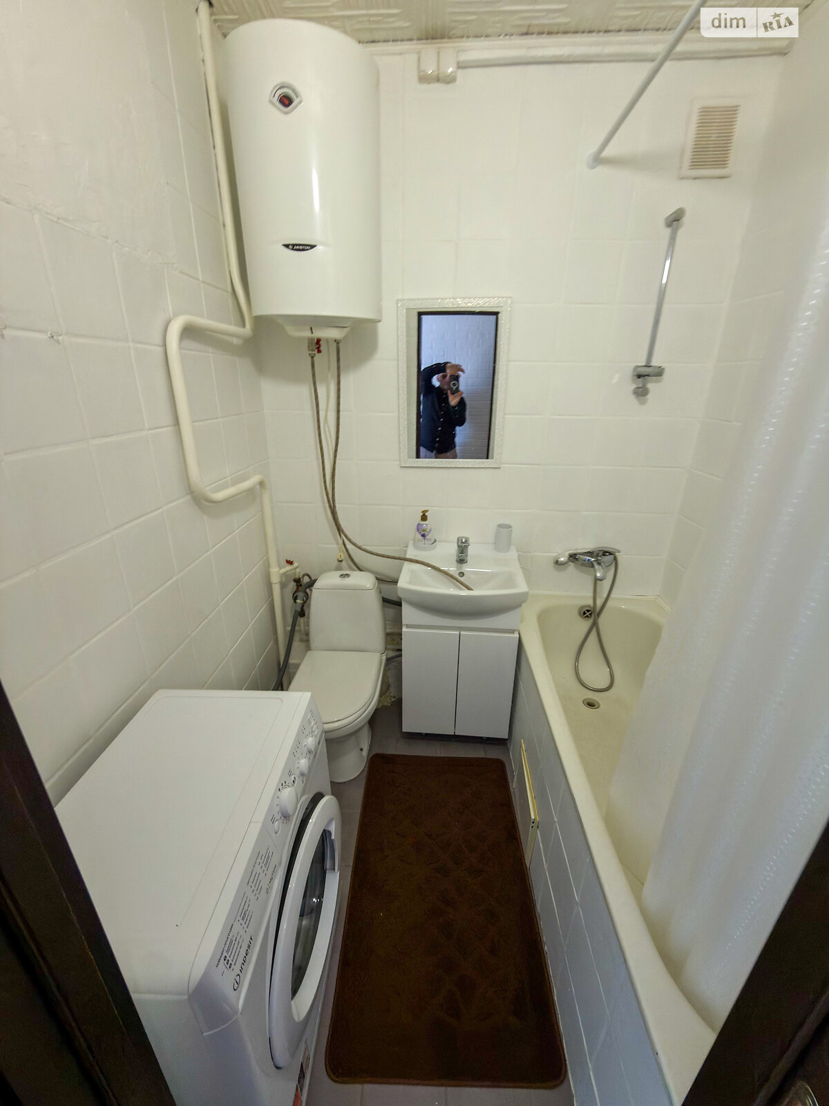 однокімнатна квартира з ремонтом в Львові, район Рясне 2, на вул. Величковського в довготривалу оренду помісячно фото 1