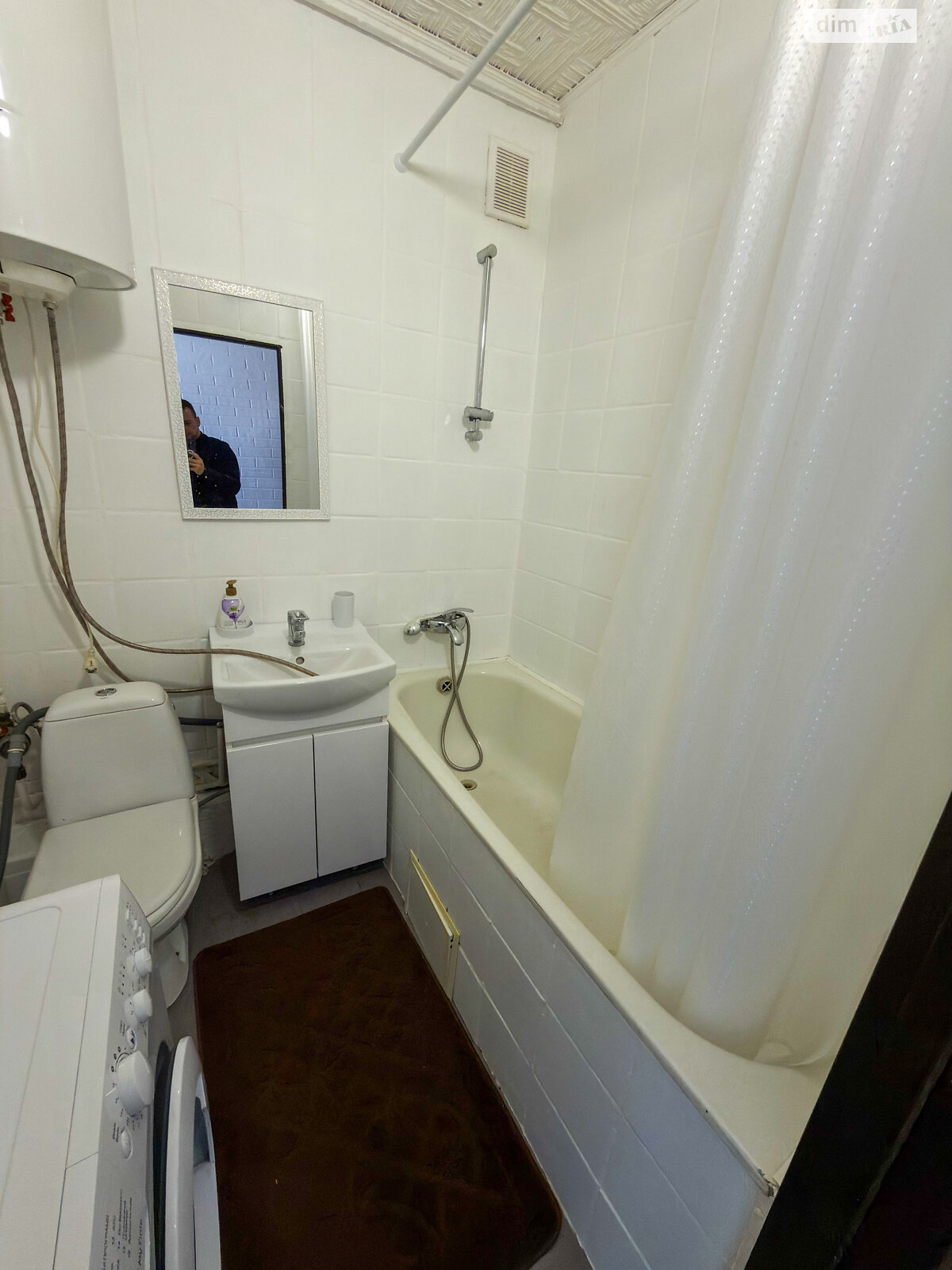 однокімнатна квартира з ремонтом в Львові, район Рясне 2, на вул. Величковського в довготривалу оренду помісячно фото 1