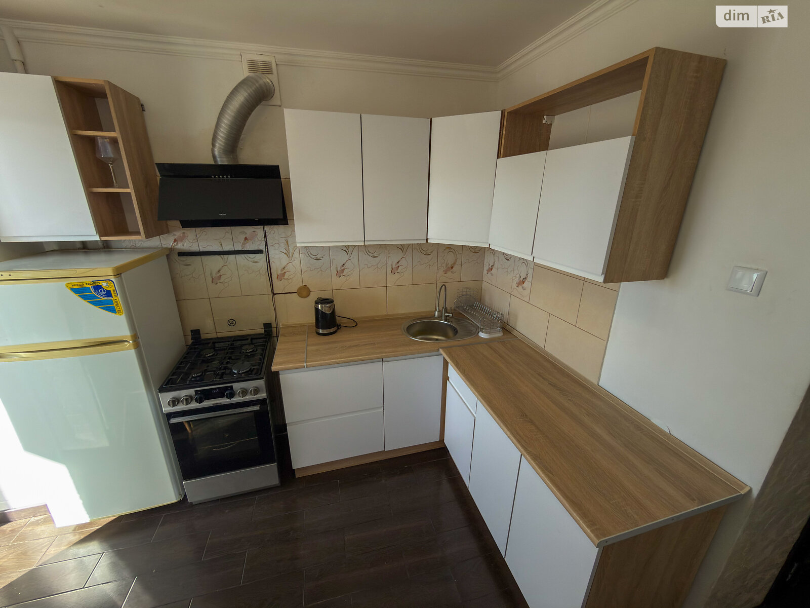 однокімнатна квартира з ремонтом в Львові, район Рясне 2, на вул. Величковського в довготривалу оренду помісячно фото 1