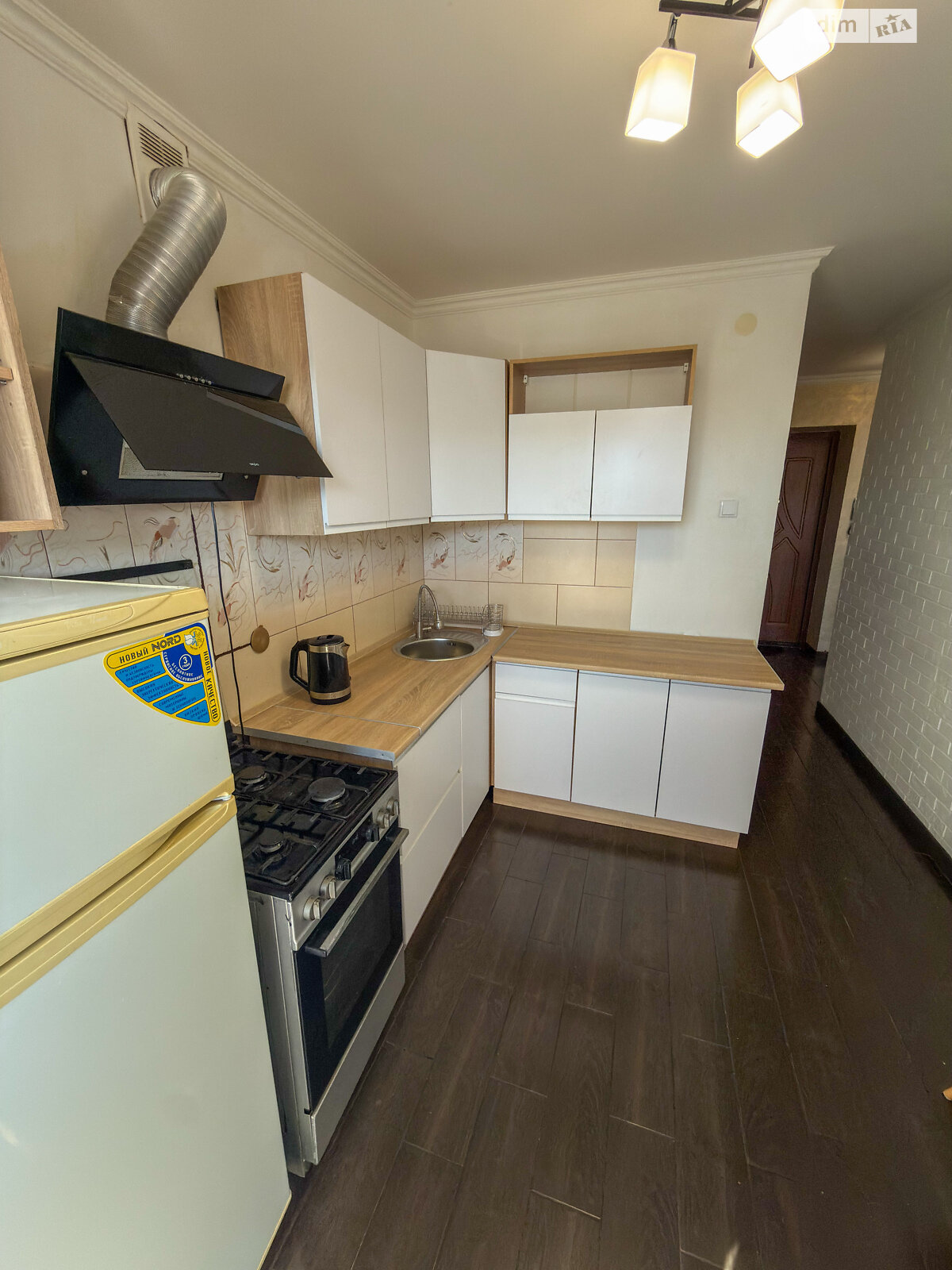 однокімнатна квартира з ремонтом в Львові, район Рясне 2, на вул. Величковського в довготривалу оренду помісячно фото 1