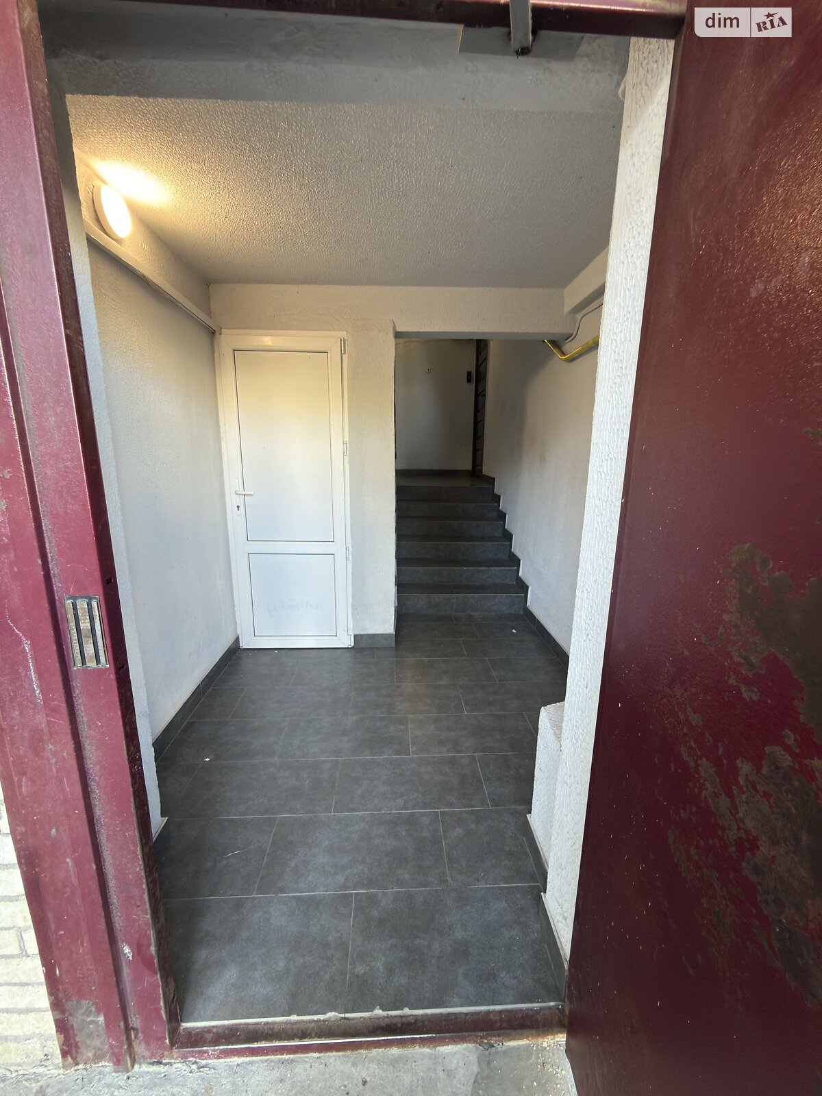 однокімнатна квартира з ремонтом в Львові, район Рясне 2, на вул. Величковського в довготривалу оренду помісячно фото 1