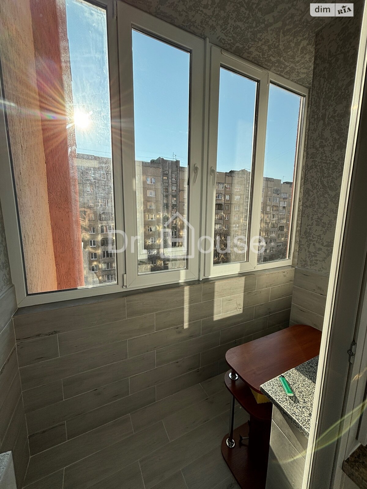 однокімнатна квартира в Львові, район Санта Барбара, на вул. Антонича 5А в довготривалу оренду помісячно фото 1 однокімнатна квартира в Львові, район Санта Барбара, на вул. Антонича 5А в довготривалу оренду помісячно фото 1