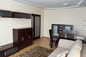 четырехкомнатная квартира в Львове, район Санта Барбара, на ул. Михаила Горыня 25 в аренду на долгий срок помесячно фото 2 четырехкомнатная квартира в Львове, район Санта Барбара, на ул. Михаила Горыня 25 в аренду на долгий срок помесячно фото 2