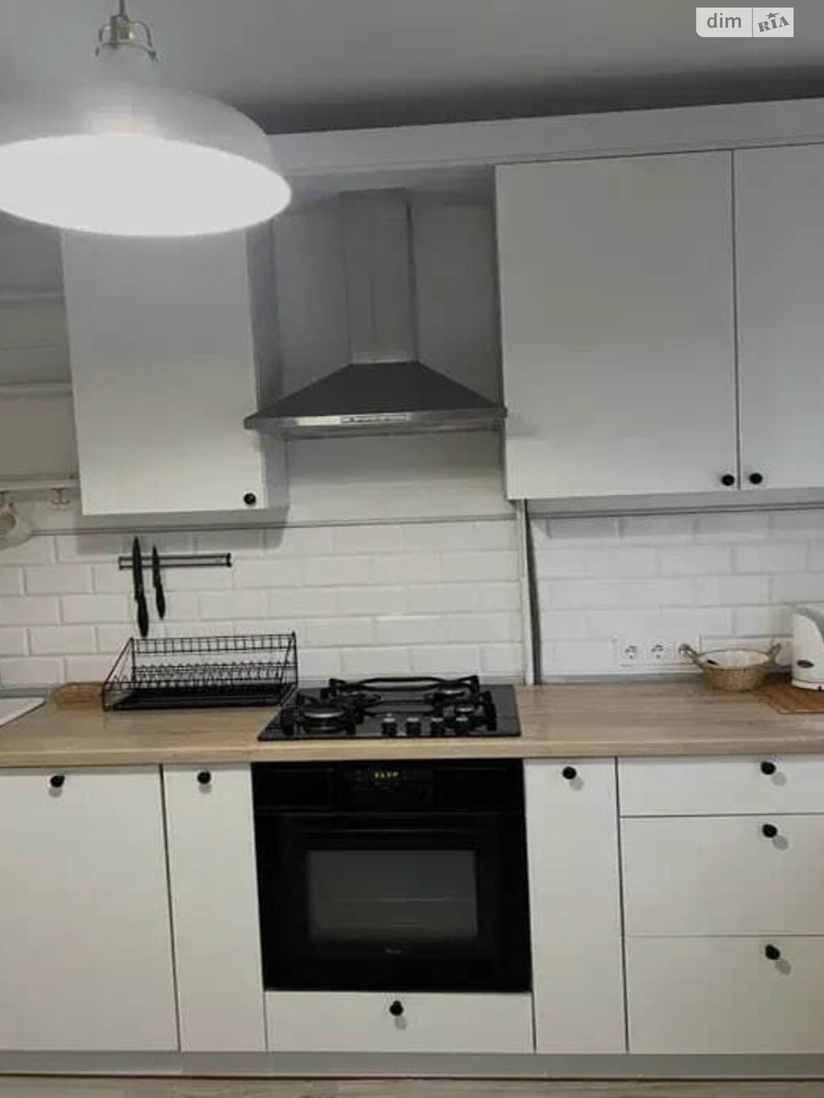 двухкомнатная квартира в Львове, район Санта Барбара, на ул. Освицкая 3 в аренду на долгий срок помесячно фото 1