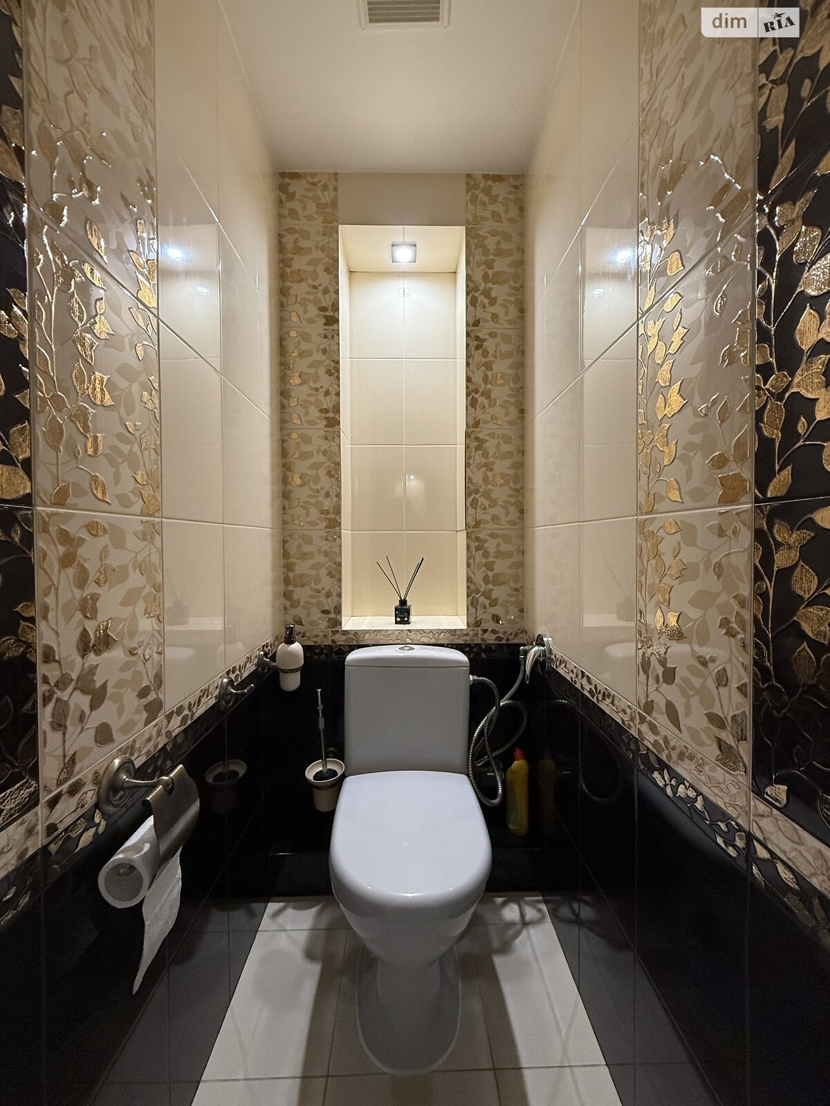 двокімнатна квартира в Львові, район Сихівський, на вул. Трильовського в довготривалу оренду помісячно фото 1