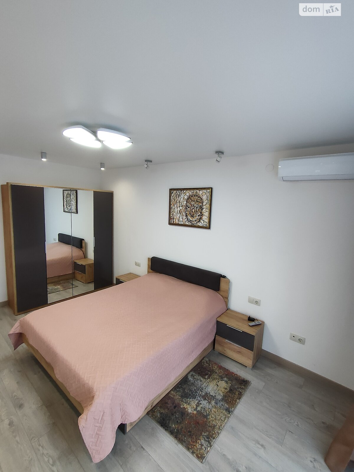 трикімнатна квартира з меблями в Львові, район Шевченківський, на вул. Шевченка Тараса в довготривалу оренду помісячно фото 1 трикімнатна квартира з меблями в Львові, район Шевченківський, на вул. Шевченка Тараса в довготривалу оренду помісячно фото 1