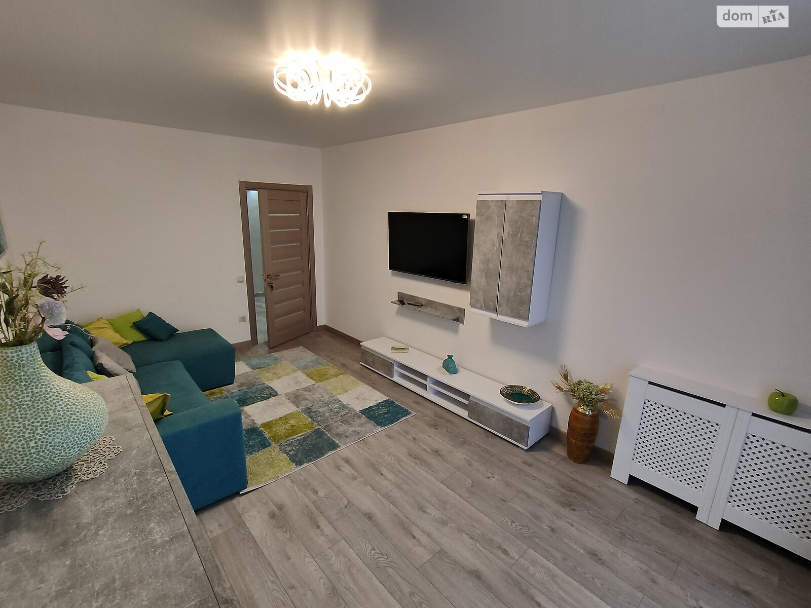 трикімнатна квартира з меблями в Львові, район Шевченківський, на вул. Шевченка Тараса в довготривалу оренду помісячно фото 1 трикімнатна квартира з меблями в Львові, район Шевченківський, на вул. Шевченка Тараса в довготривалу оренду помісячно фото 1