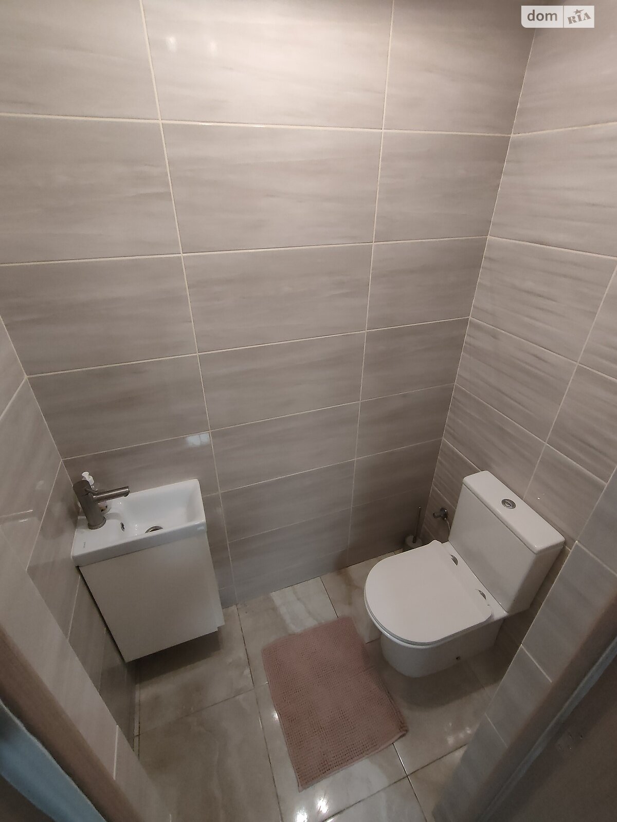 трикімнатна квартира з меблями в Львові, район Шевченківський, на вул. Шевченка Тараса в довготривалу оренду помісячно фото 1 трикімнатна квартира з меблями в Львові, район Шевченківський, на вул. Шевченка Тараса в довготривалу оренду помісячно фото 1