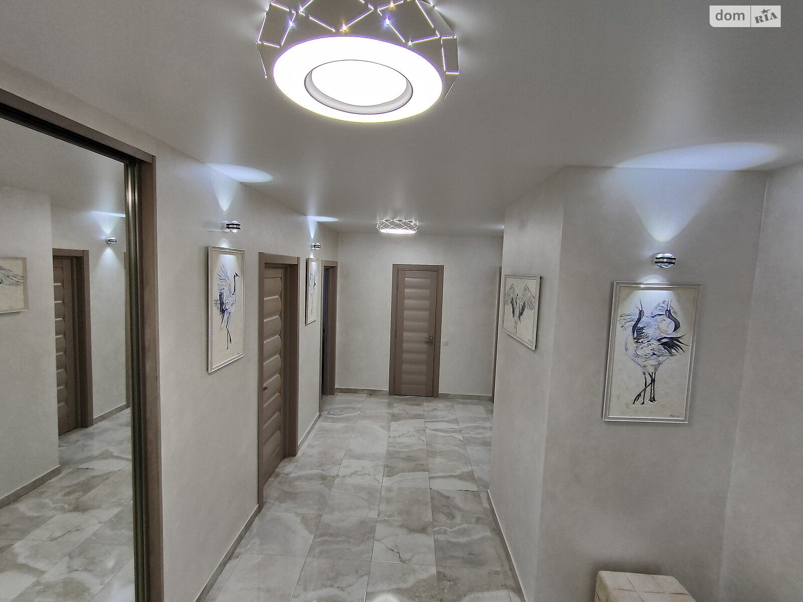 трикімнатна квартира з меблями в Львові, район Шевченківський, на вул. Шевченка Тараса в довготривалу оренду помісячно фото 1 трикімнатна квартира з меблями в Львові, район Шевченківський, на вул. Шевченка Тараса в довготривалу оренду помісячно фото 1