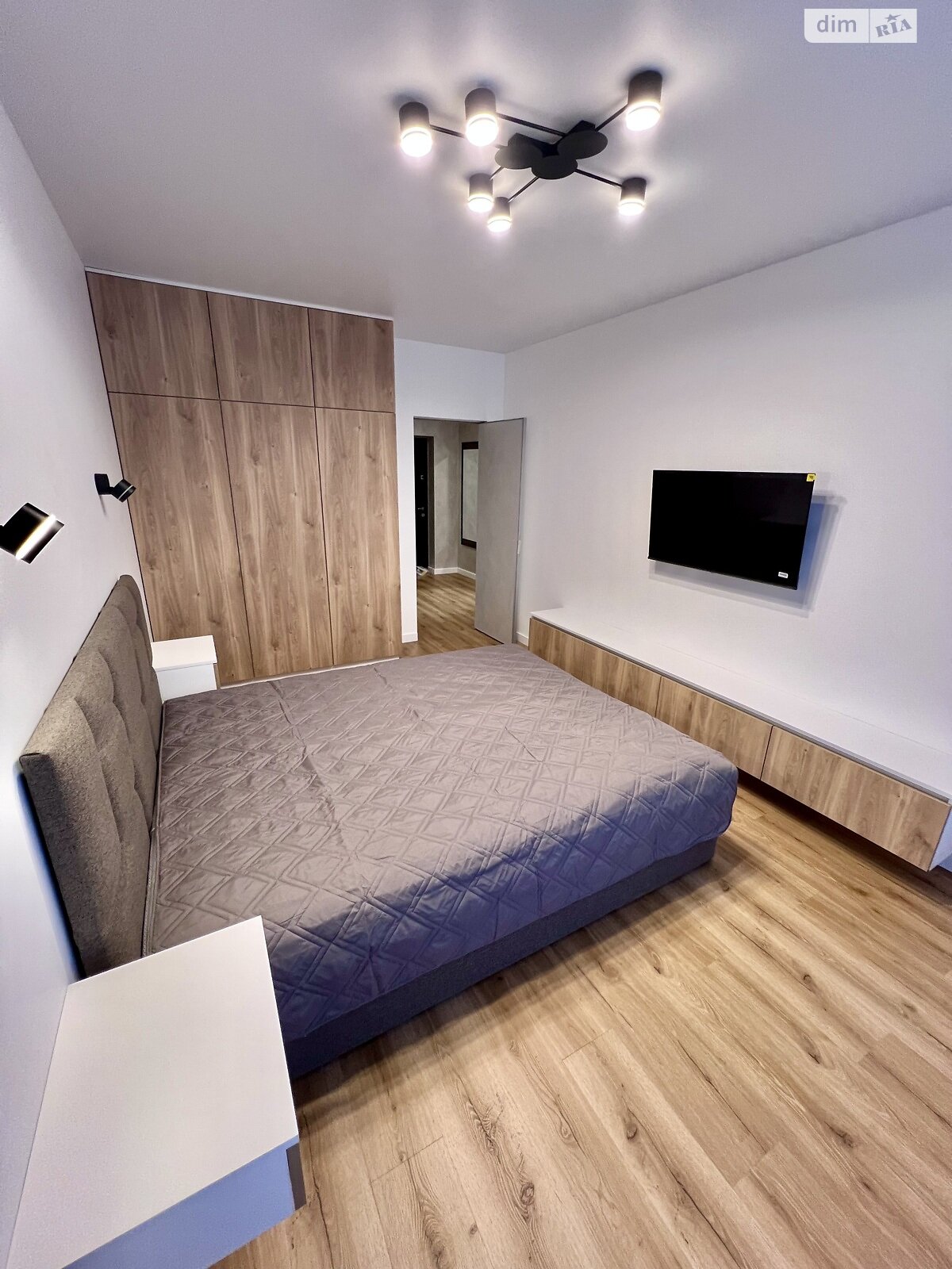 однокомнатная квартира в Львове, район Шевченковский, на ул. Хмельницкого Богдана 116 в аренду на долгий срок помесячно фото 1