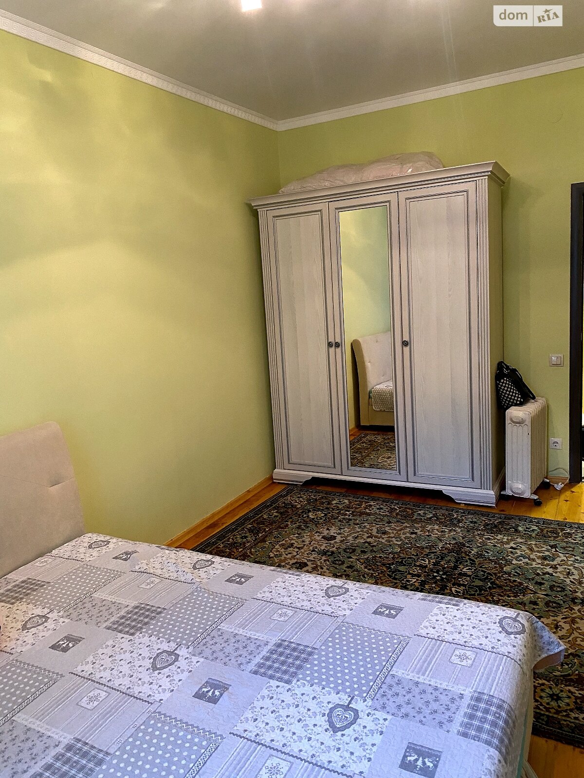 трехкомнатная квартира с мебелью в Львове, район Шевченковский, на ул. Курортная 8 в аренду на долгий срок помесячно фото 1