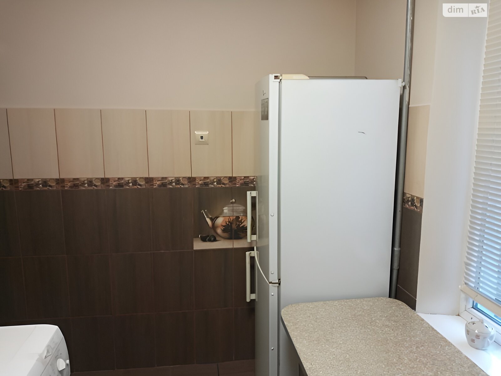 двухкомнатная квартира в Львове, район Шевченковский, на ул. Хвилевого Николая 25 в аренду на долгий срок помесячно фото 1 двухкомнатная квартира в Львове, район Шевченковский, на ул. Хвилевого Николая 25 в аренду на долгий срок помесячно фото 1