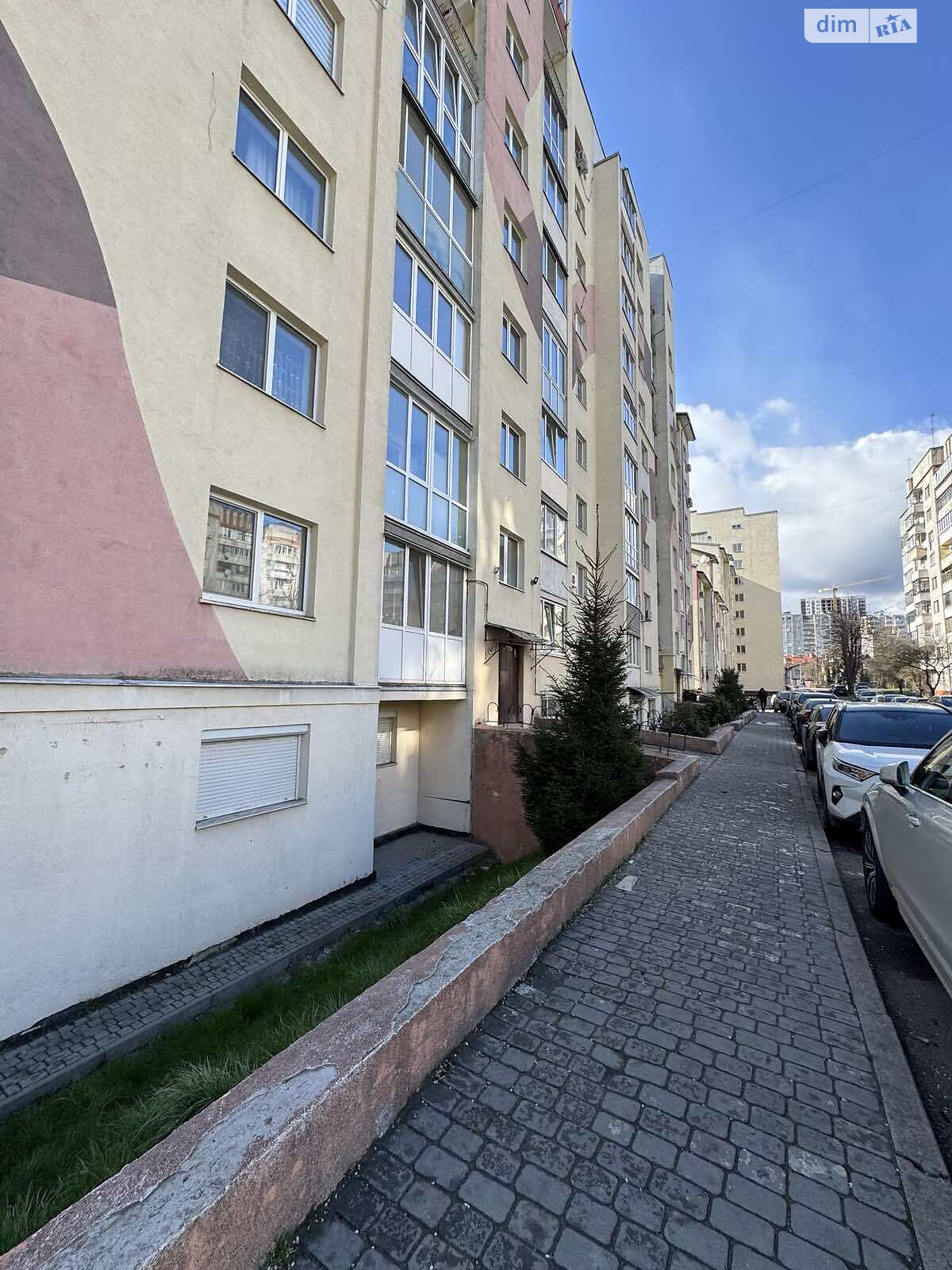 однокомнатная квартира в Львове, район Шевченковский, на ул. Варшавская в аренду на долгий срок помесячно фото 1 однокомнатная квартира в Львове, район Шевченковский, на ул. Варшавская в аренду на долгий срок помесячно фото 1