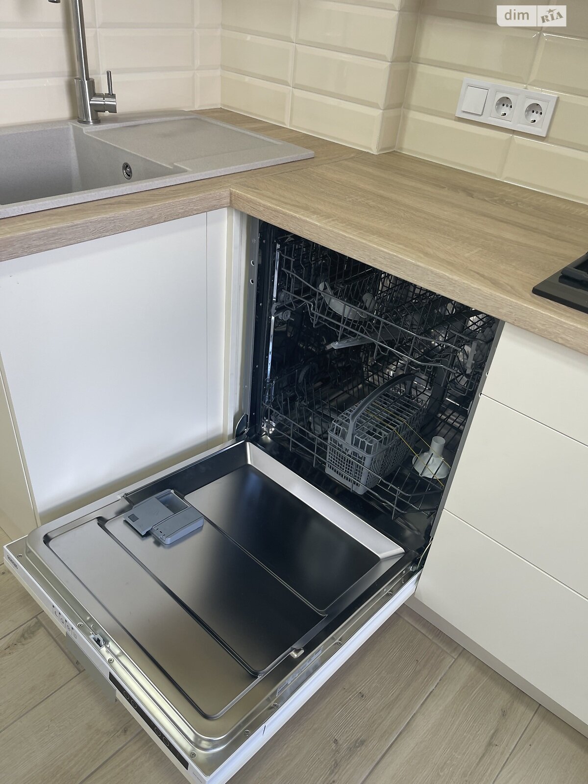 двухкомнатная квартира в Львове, район Шевченковский, на ул. Варшавская 201 в аренду на долгий срок помесячно фото 1 двухкомнатная квартира в Львове, район Шевченковский, на ул. Варшавская 201 в аренду на долгий срок помесячно фото 1