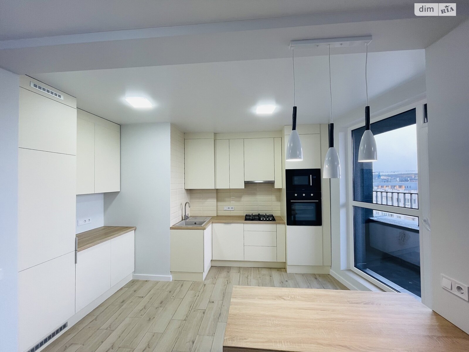 двухкомнатная квартира в Львове, район Шевченковский, на ул. Варшавская 201 в аренду на долгий срок помесячно фото 1 двухкомнатная квартира в Львове, район Шевченковский, на ул. Варшавская 201 в аренду на долгий срок помесячно фото 1