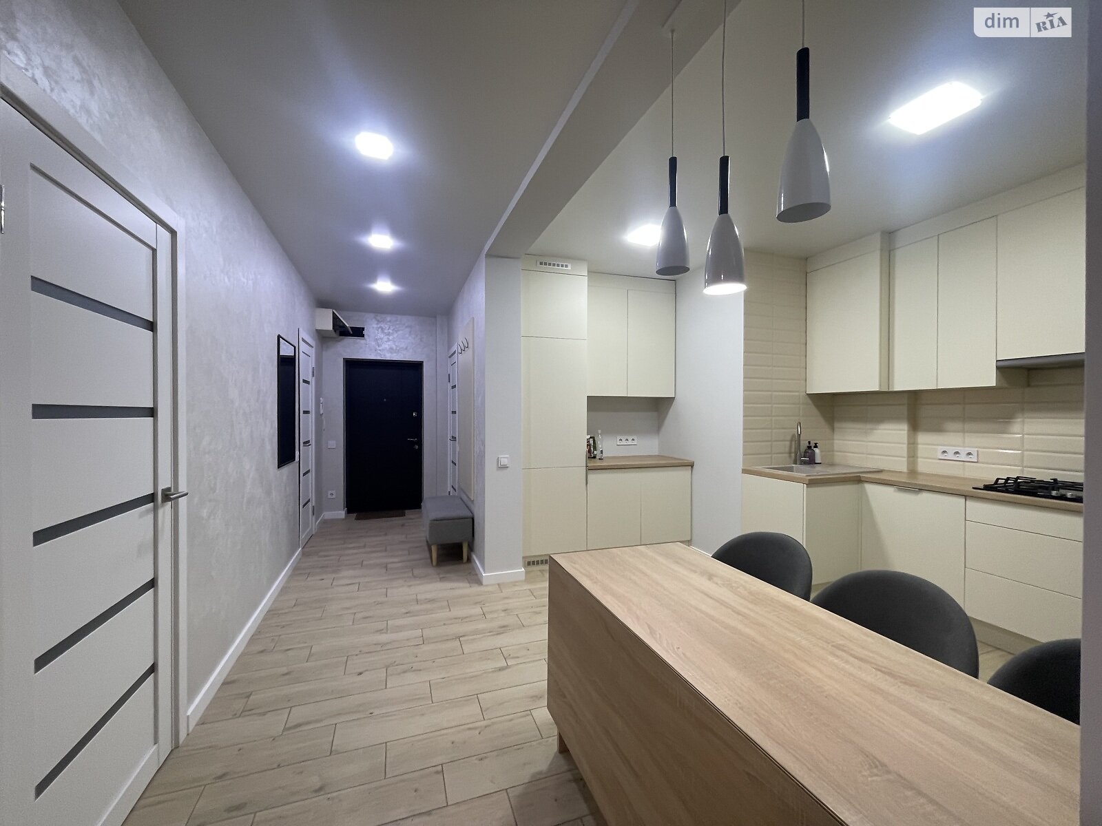 двухкомнатная квартира в Львове, район Шевченковский, на ул. Варшавская 201 в аренду на долгий срок помесячно фото 1 двухкомнатная квартира в Львове, район Шевченковский, на ул. Варшавская 201 в аренду на долгий срок помесячно фото 1