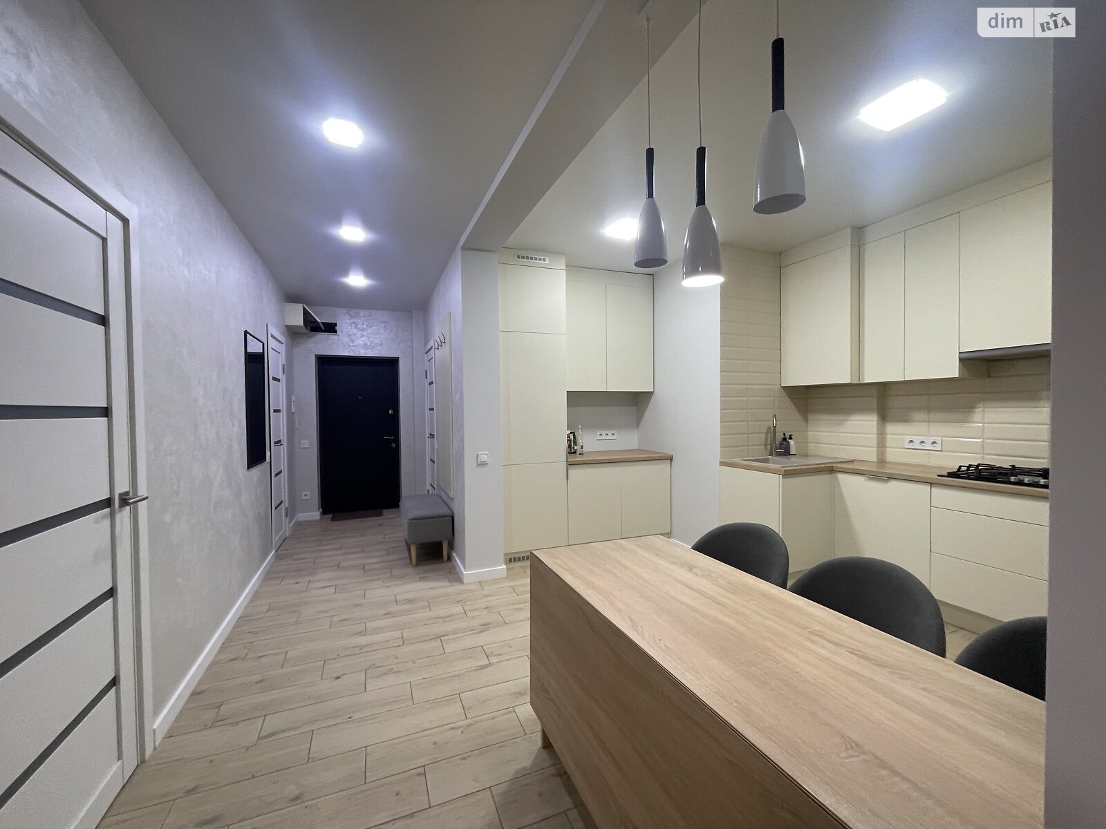 двухкомнатная квартира в Львове, район Шевченковский, на ул. Варшавская 201 в аренду на долгий срок помесячно фото 1 двухкомнатная квартира в Львове, район Шевченковский, на ул. Варшавская 201 в аренду на долгий срок помесячно фото 1