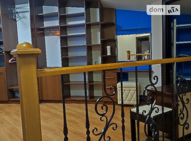 трехкомнатная квартира с мебелью в Львове, район Шевченковский, на ул. Водная в аренду на долгий срок помесячно фото 1
