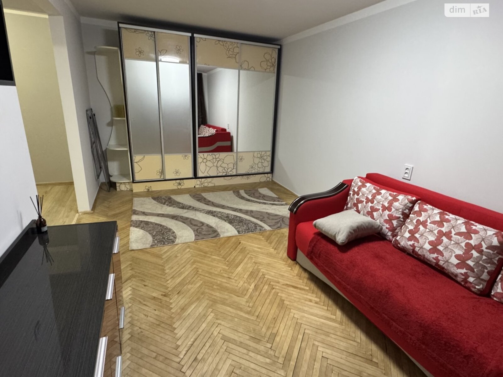 однокомнатная квартира с ремонтом в Львове, район Сигновка, на ул. Головатого Антона 4 в аренду на долгий срок помесячно фото 1