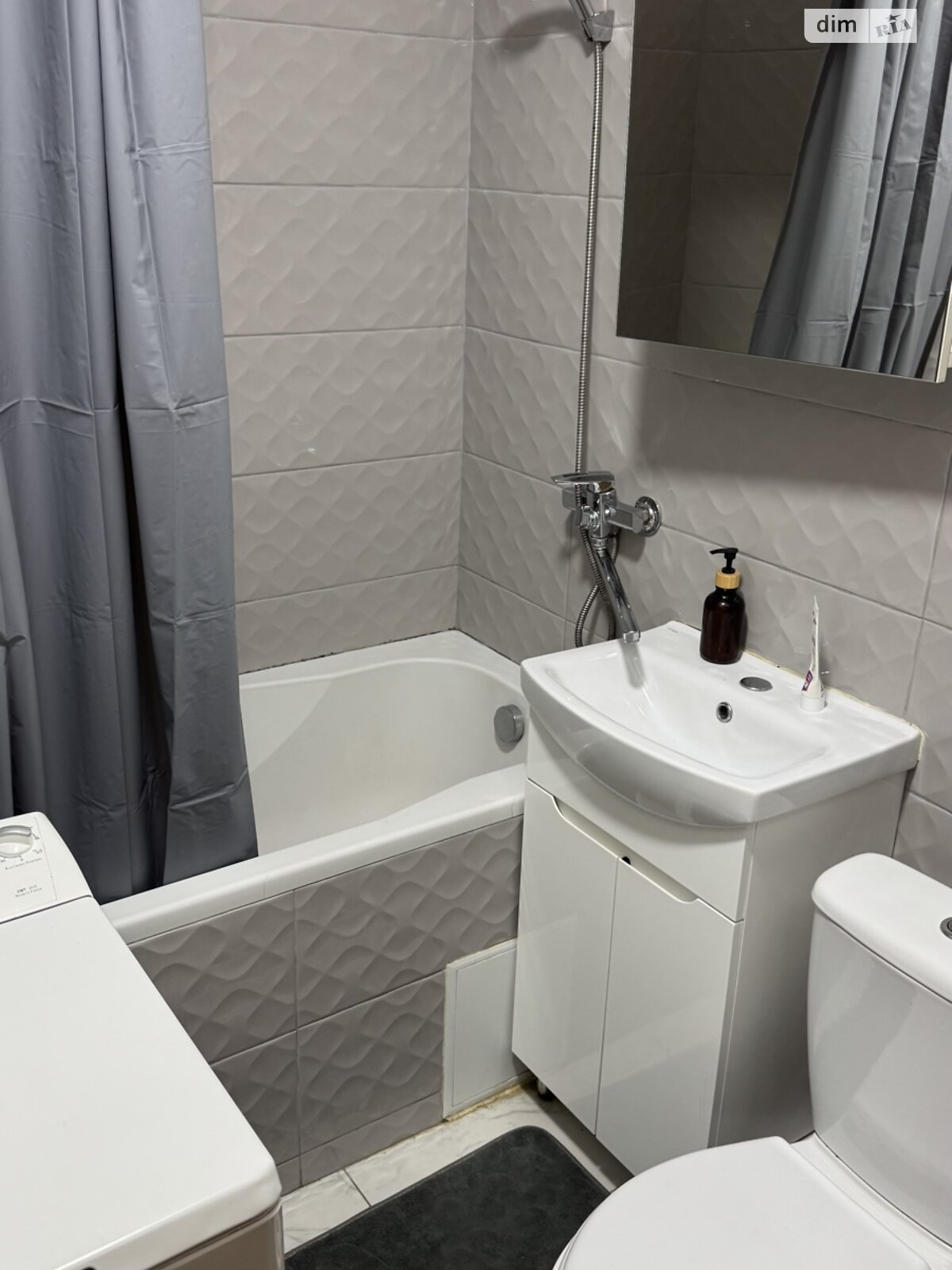 однокомнатная квартира с ремонтом в Львове, район Сигновка, на ул. Головатого Антона 4 в аренду на долгий срок помесячно фото 1