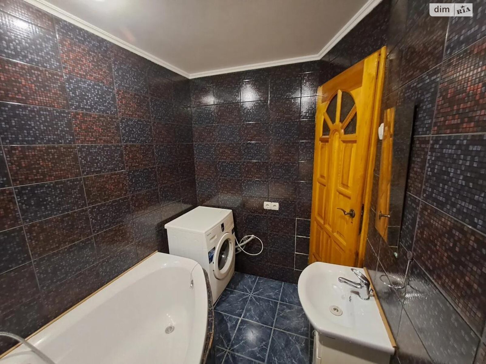 трехкомнатная квартира в Львове, район Сигновка, на ул. Городоцкая 317 в аренду на долгий срок помесячно фото 1 трехкомнатная квартира в Львове, район Сигновка, на ул. Городоцкая 317 в аренду на долгий срок помесячно фото 1