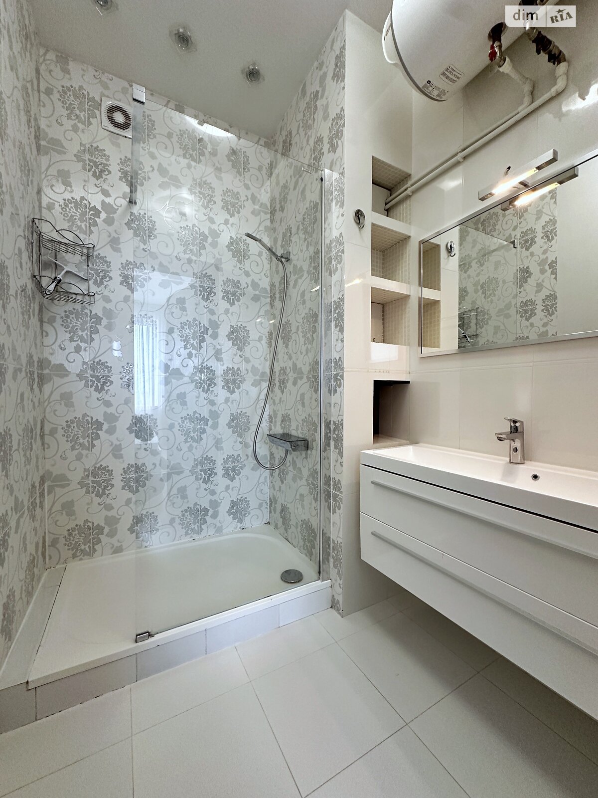 двухкомнатная квартира в Львове, район Сигновка, на ул. Караджича 29А в аренду на долгий срок помесячно фото 1 двухкомнатная квартира в Львове, район Сигновка, на ул. Караджича 29А в аренду на долгий срок помесячно фото 1