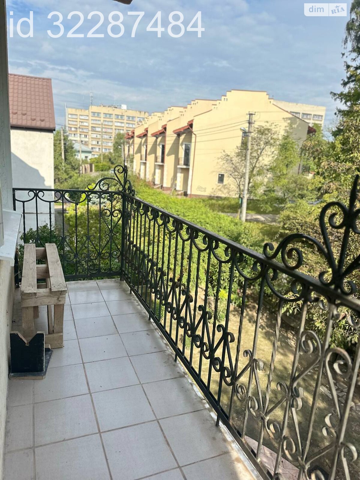 пятикомнатная квартира в Львове, район Снопков, на ул. Амвросия Бучмы в аренду на долгий срок помесячно фото 1 пятикомнатная квартира в Львове, район Снопков, на ул. Амвросия Бучмы в аренду на долгий срок помесячно фото 1