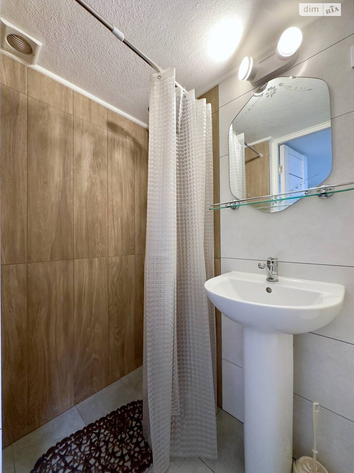 однокомнатная квартира в Львове, район Снопков, на ул. Архипенко Александра 8 в аренду на долгий срок помесячно фото 1 однокомнатная квартира в Львове, район Снопков, на ул. Архипенко Александра 8 в аренду на долгий срок помесячно фото 1