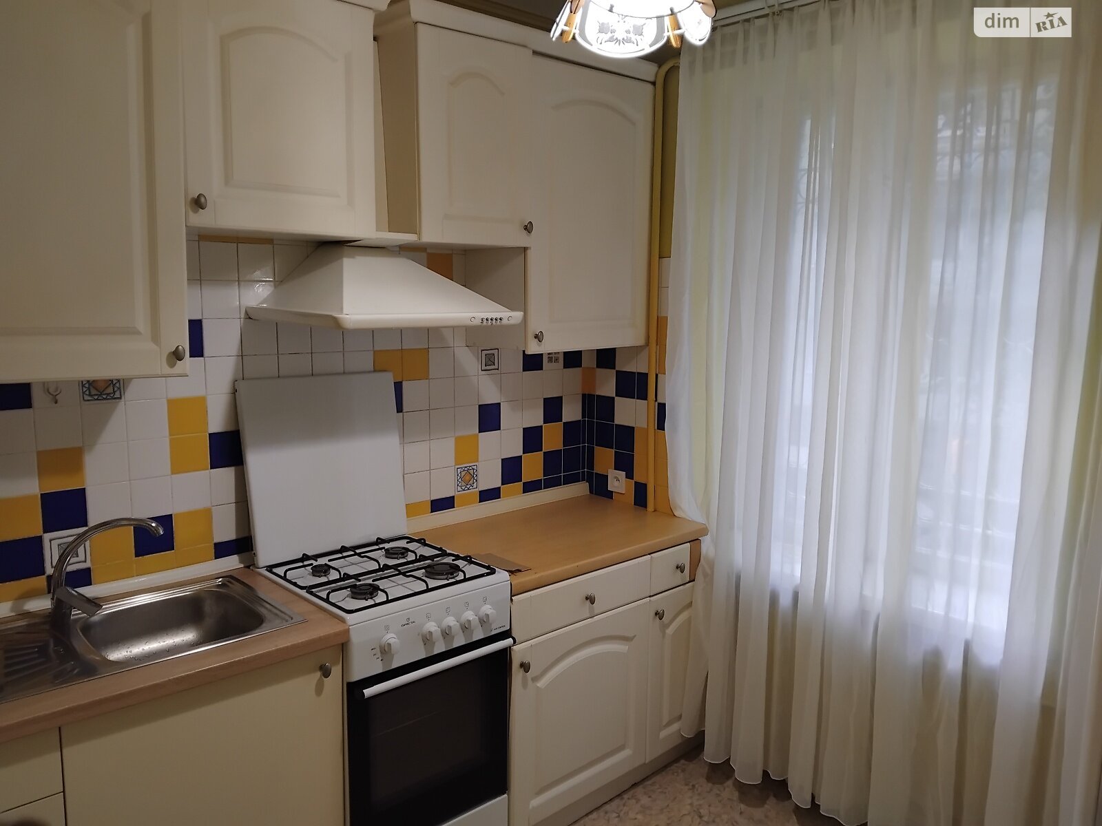 однокімнатна квартира з ремонтом в Львові, район Снопків, на вул. Кубійовича 31 в довготривалу оренду помісячно фото 1 однокімнатна квартира з ремонтом в Львові, район Снопків, на вул. Кубійовича 31 в довготривалу оренду помісячно фото 1