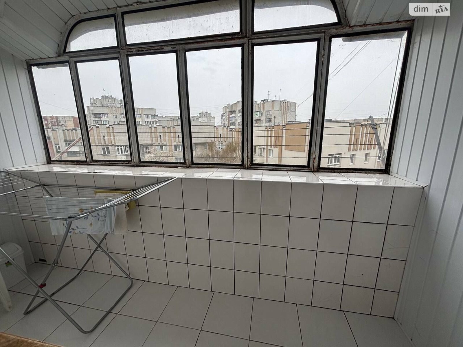 трехкомнатная квартира с ремонтом в Львове, район Сыхов, на ул. Довженко Александра 3 в аренду на долгий срок помесячно фото 1 трехкомнатная квартира с ремонтом в Львове, район Сыхов, на ул. Довженко Александра 3 в аренду на долгий срок помесячно фото 1