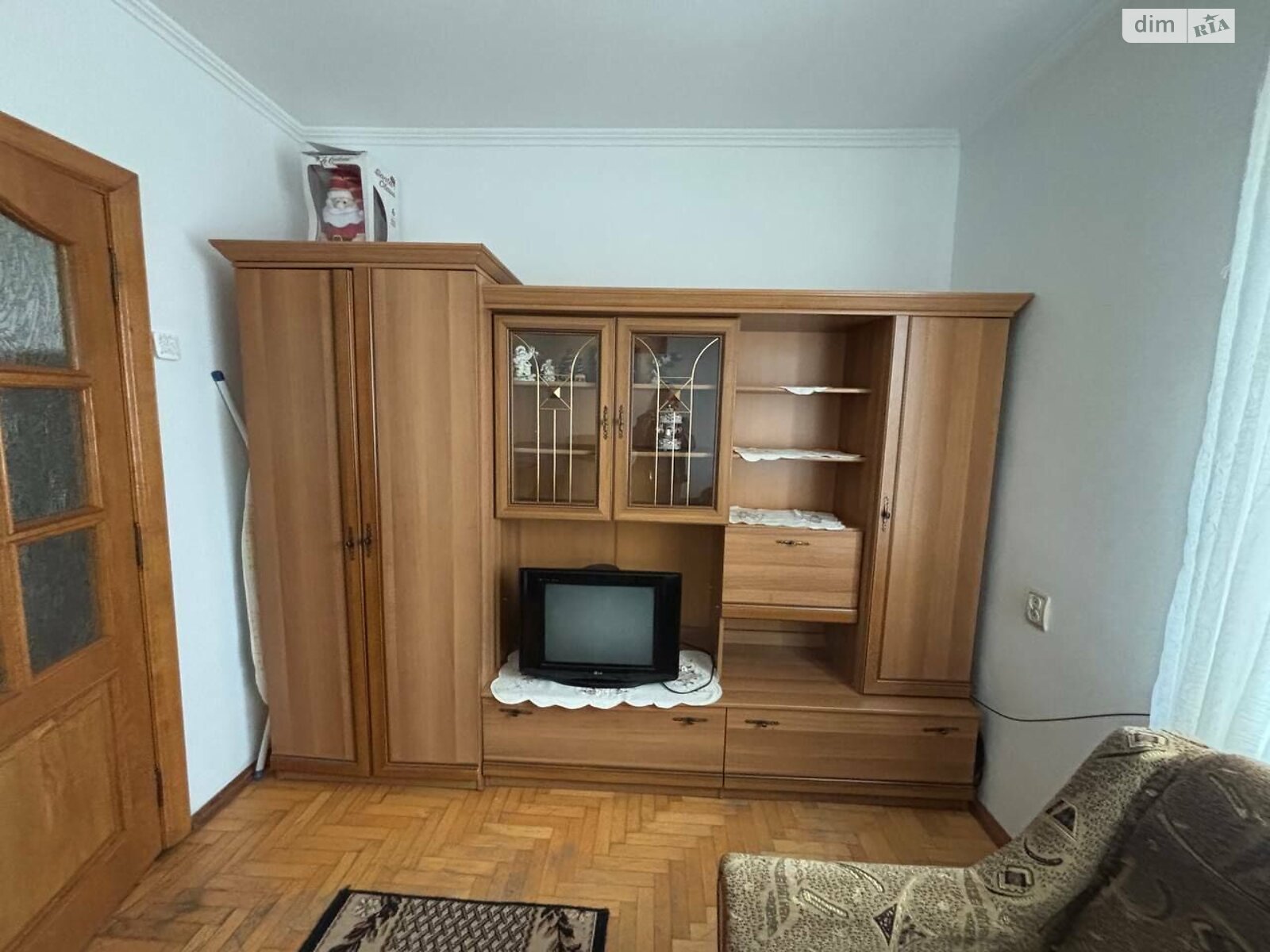 трехкомнатная квартира с ремонтом в Львове, район Сыхов, на ул. Довженко Александра 3 в аренду на долгий срок помесячно фото 1 трехкомнатная квартира с ремонтом в Львове, район Сыхов, на ул. Довженко Александра 3 в аренду на долгий срок помесячно фото 1