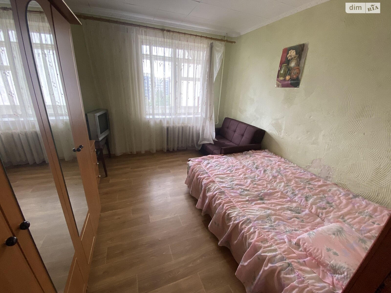 трехкомнатная квартира в Львове, район Сыхов, на просп. Красной Калины в аренду на долгий срок помесячно фото 1 трехкомнатная квартира в Львове, район Сыхов, на просп. Красной Калины в аренду на долгий срок помесячно фото 1