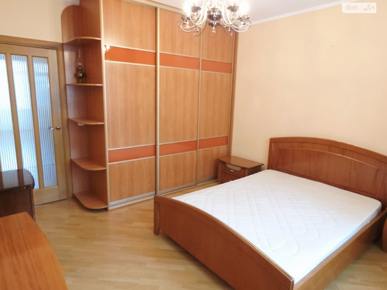 двухкомнатная квартира в Львове, район Сыхов, на просп. Красной Калины 72 в аренду на долгий срок помесячно фото 1 двухкомнатная квартира в Львове, район Сыхов, на просп. Красной Калины 72 в аренду на долгий срок помесячно фото 1
