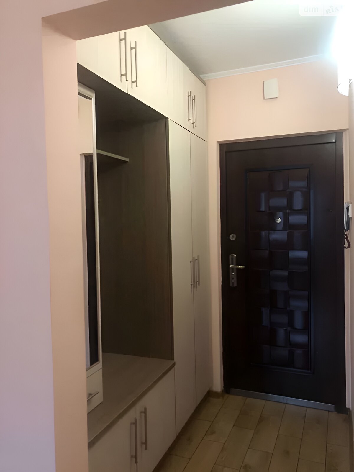однокімнатна квартира в Львові, район Сихів, на вул. Морозна 14 в довготривалу оренду помісячно фото 1 однокімнатна квартира в Львові, район Сихів, на вул. Морозна 14 в довготривалу оренду помісячно фото 1