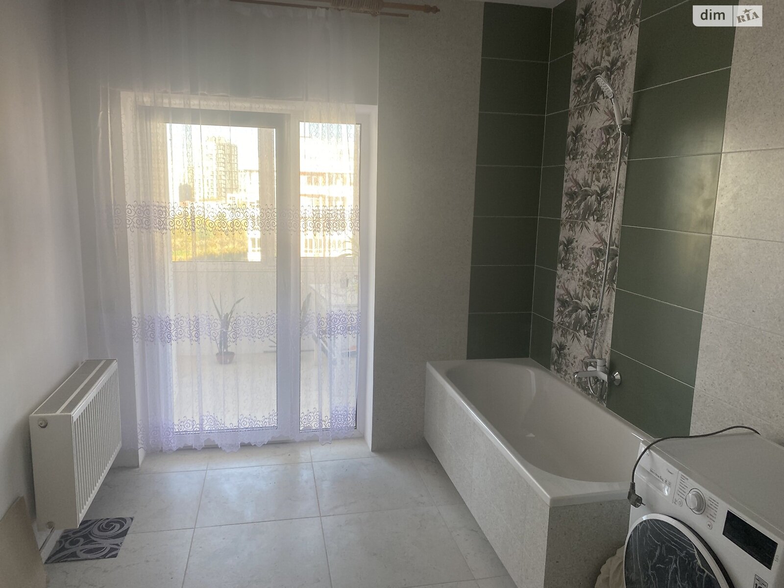 трикімнатна квартира в Львові, район Сихів, на вул. Зелена в довготривалу оренду помісячно фото 1